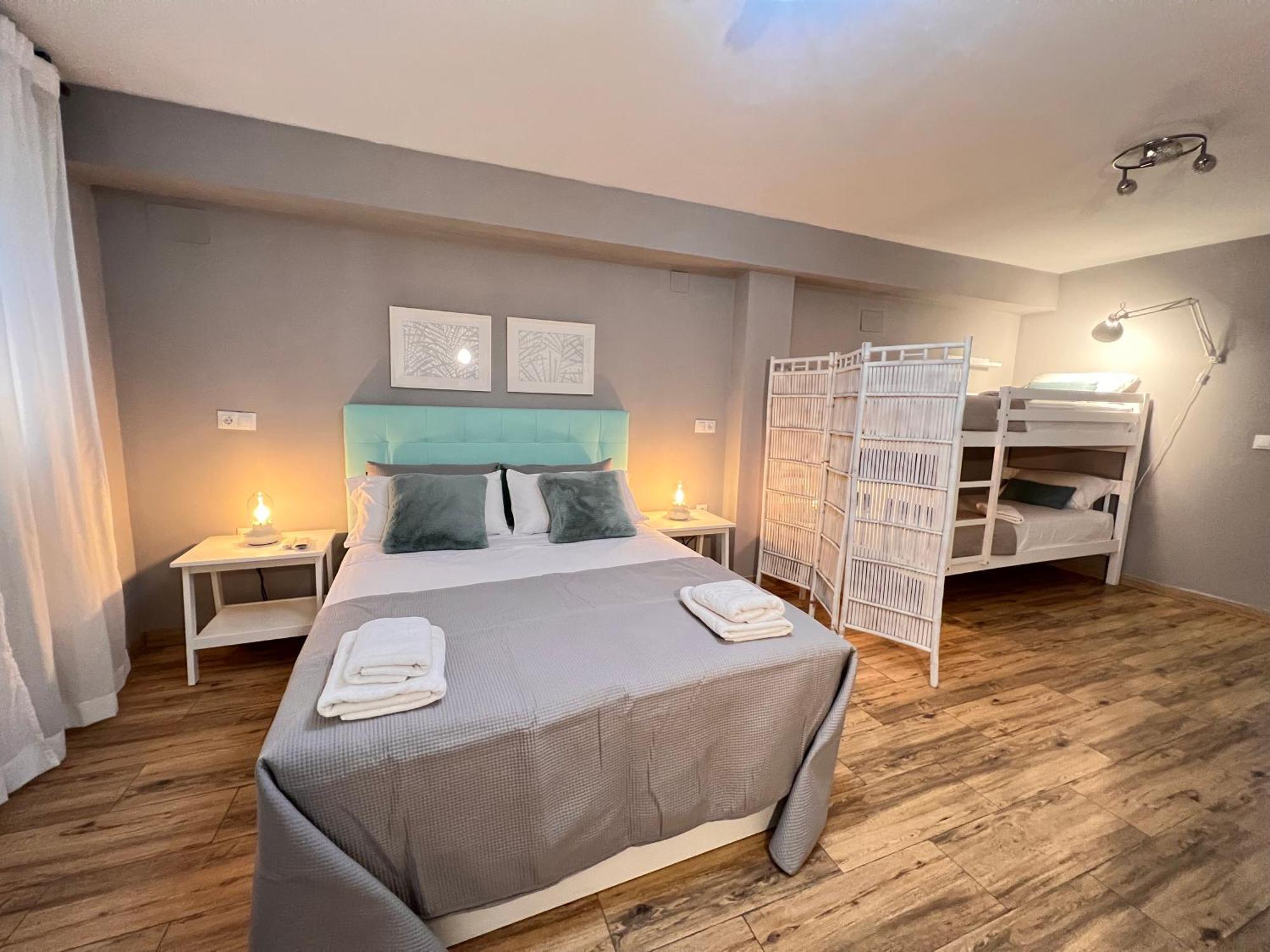 Nuestra Casita De Marmoles Parking Incluido 2 Bicis Gratis Apartment Малага Екстериор снимка